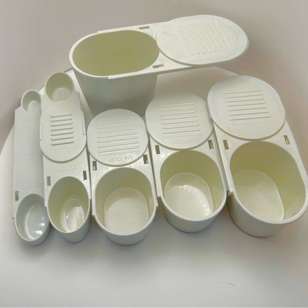 Set of 6 Weight Watchers Vintage Measuring Cups & Spoons Pastel Mint Avocado
